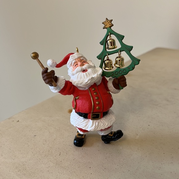 Hallmark Keepsake 2000 jingle Bell Kringle Ornament - Picture 3 of 9